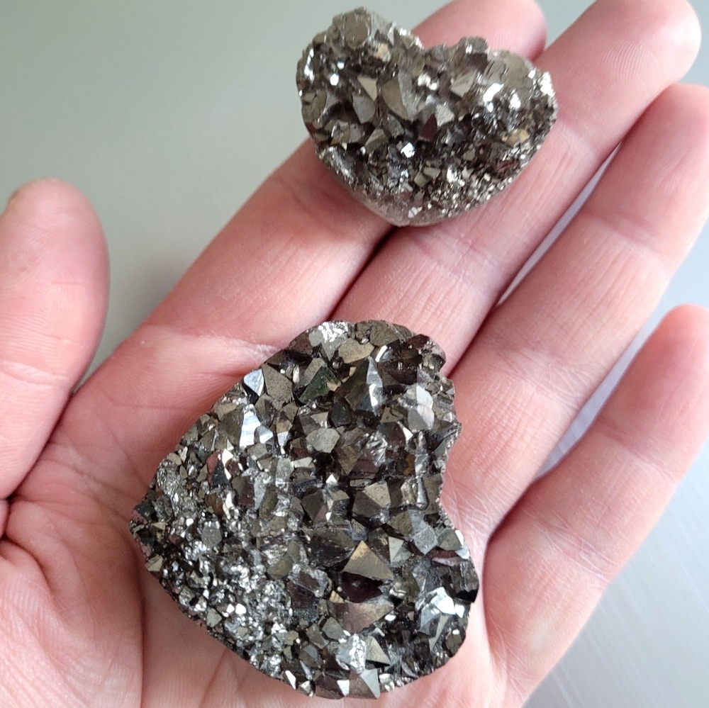 Titanium Coated AGATE Hearts 💕 Silver Aura Druzy